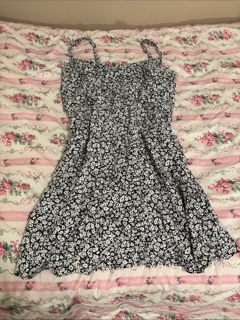 Old Navy Navy and White Floral Smocked Top